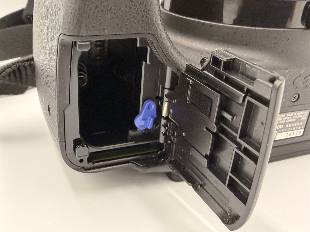 ssソニー Cybershot DSC-HX100V16GBメモリー付きG