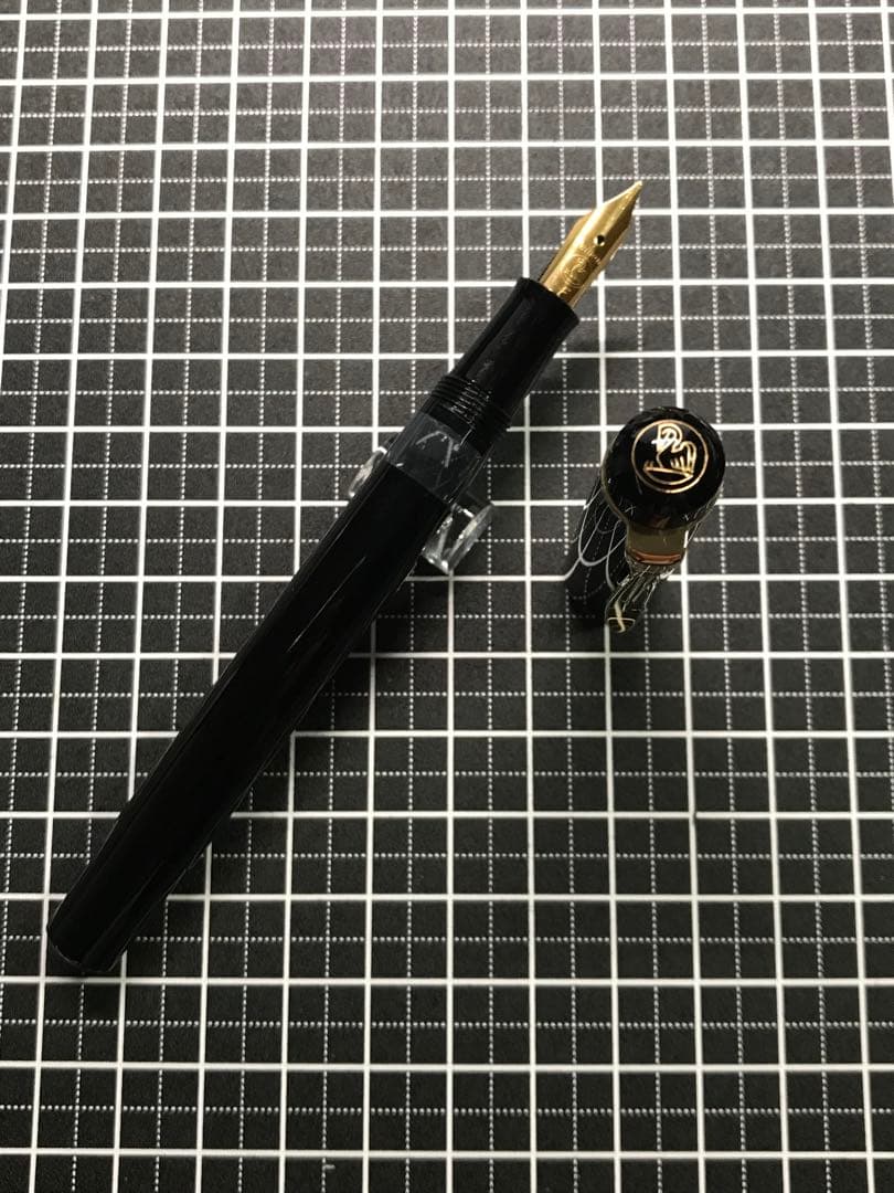 Pelikan Traditional M150 BLACK 万年筆　字幅F