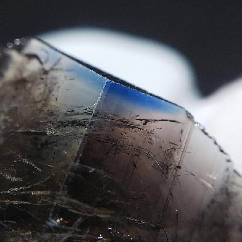 349 アキシナイト ブルー ブルーティント 青入り 原石 結晶
