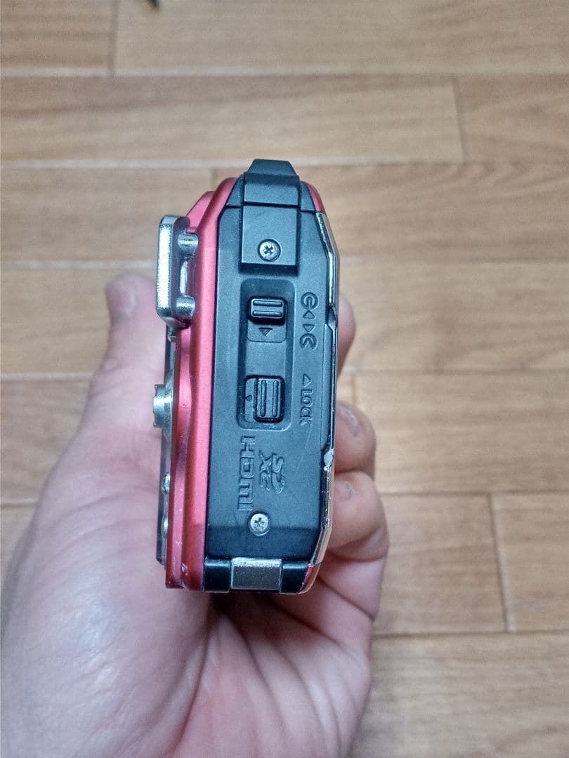 中古　OLYMPUS オリンパス Tough TG-820　タフ TG820