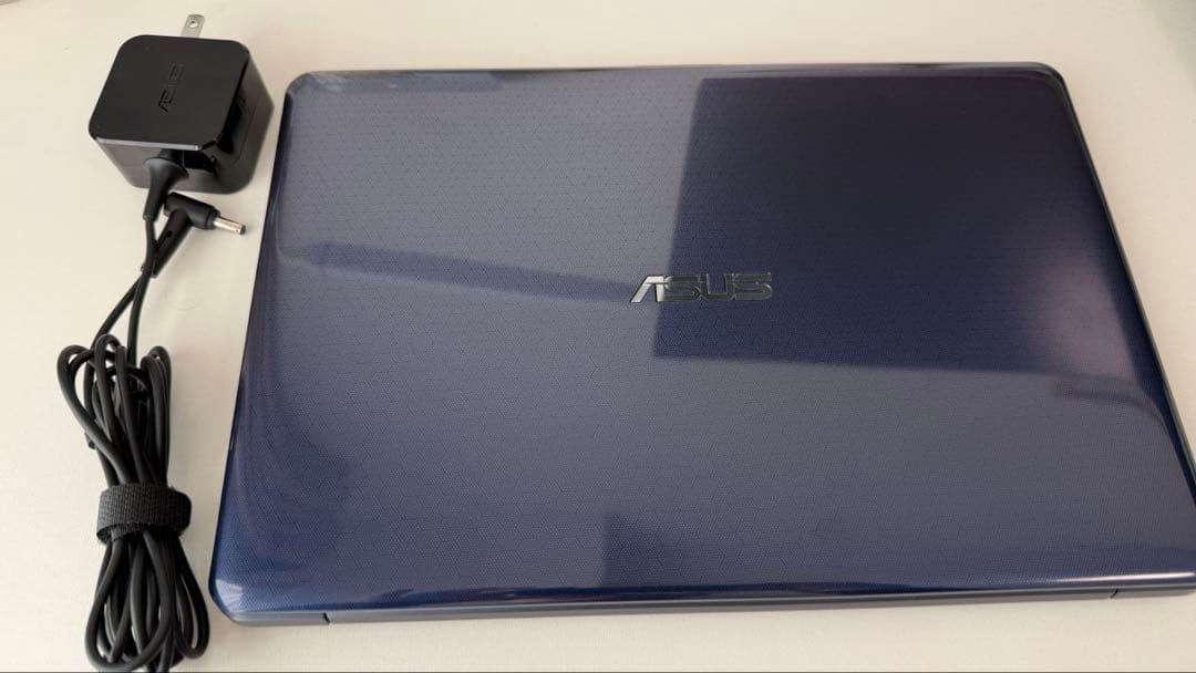 【美品】ASUS E203MA-4000G2 ノートPC 11.6型 Win11