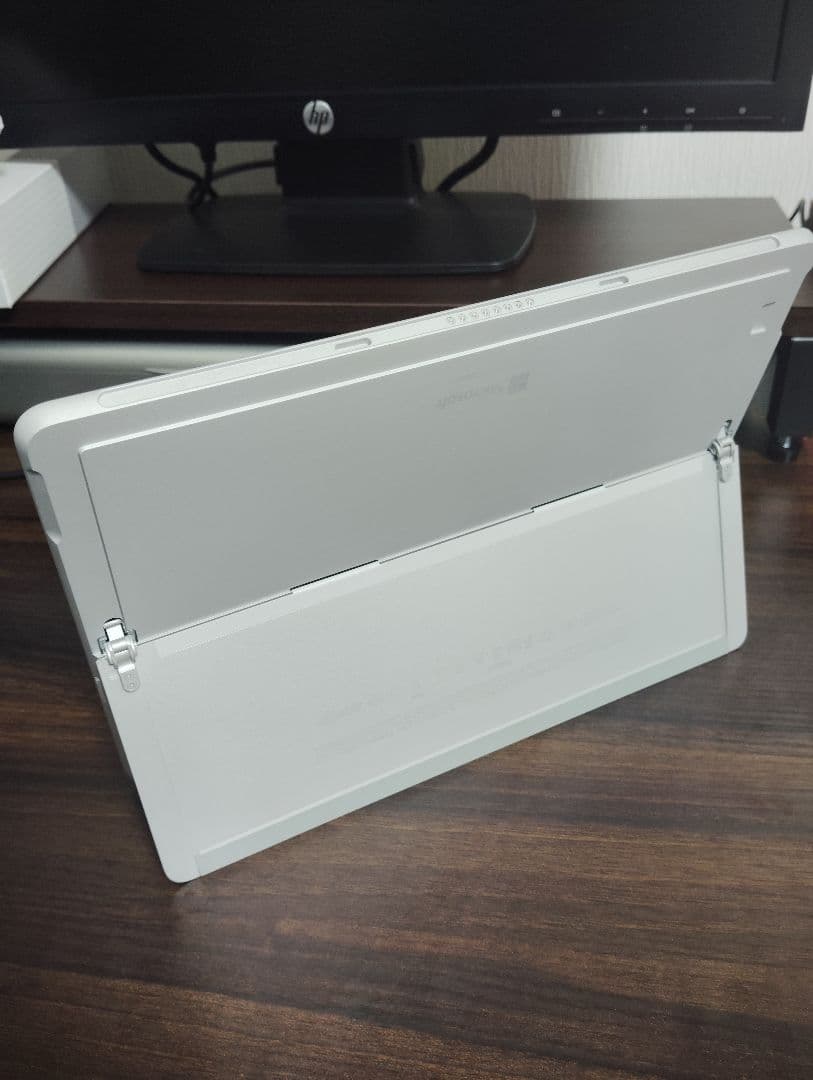 Surface Go2 LTE メモリ8GB/SSD128GB
