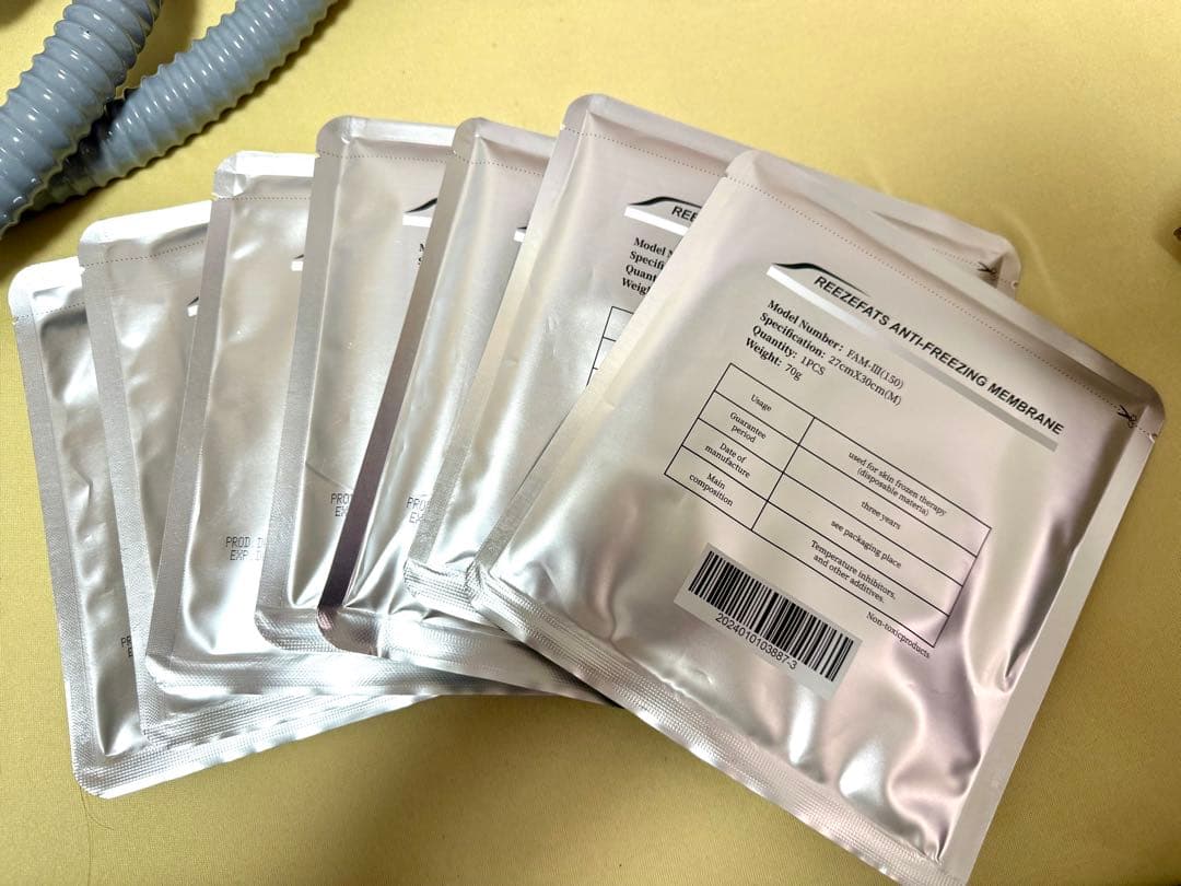 cryolipolysis 脂肪冷却マシーン 1、2回使用 付属品全て付けます！