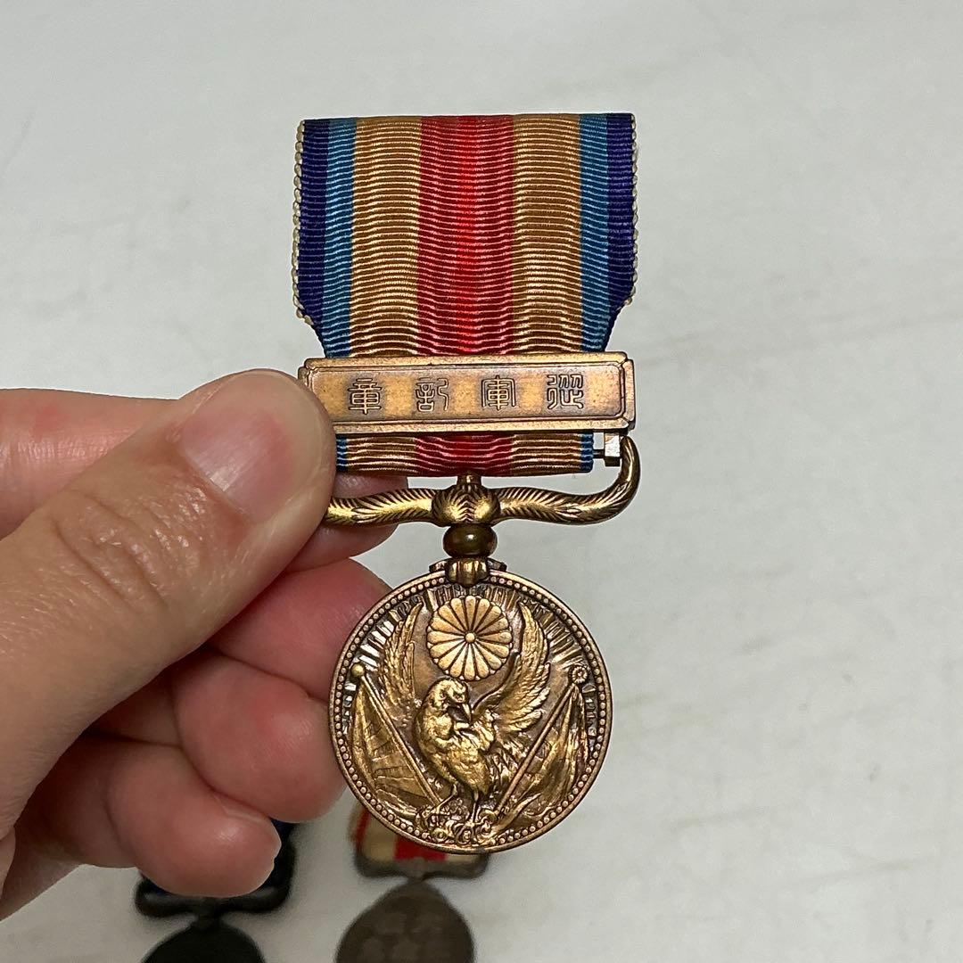 旧日本軍 従軍記章 支那事変 大東亜戦争 他 ＆ 横須賀海軍工廠 記念章 セット