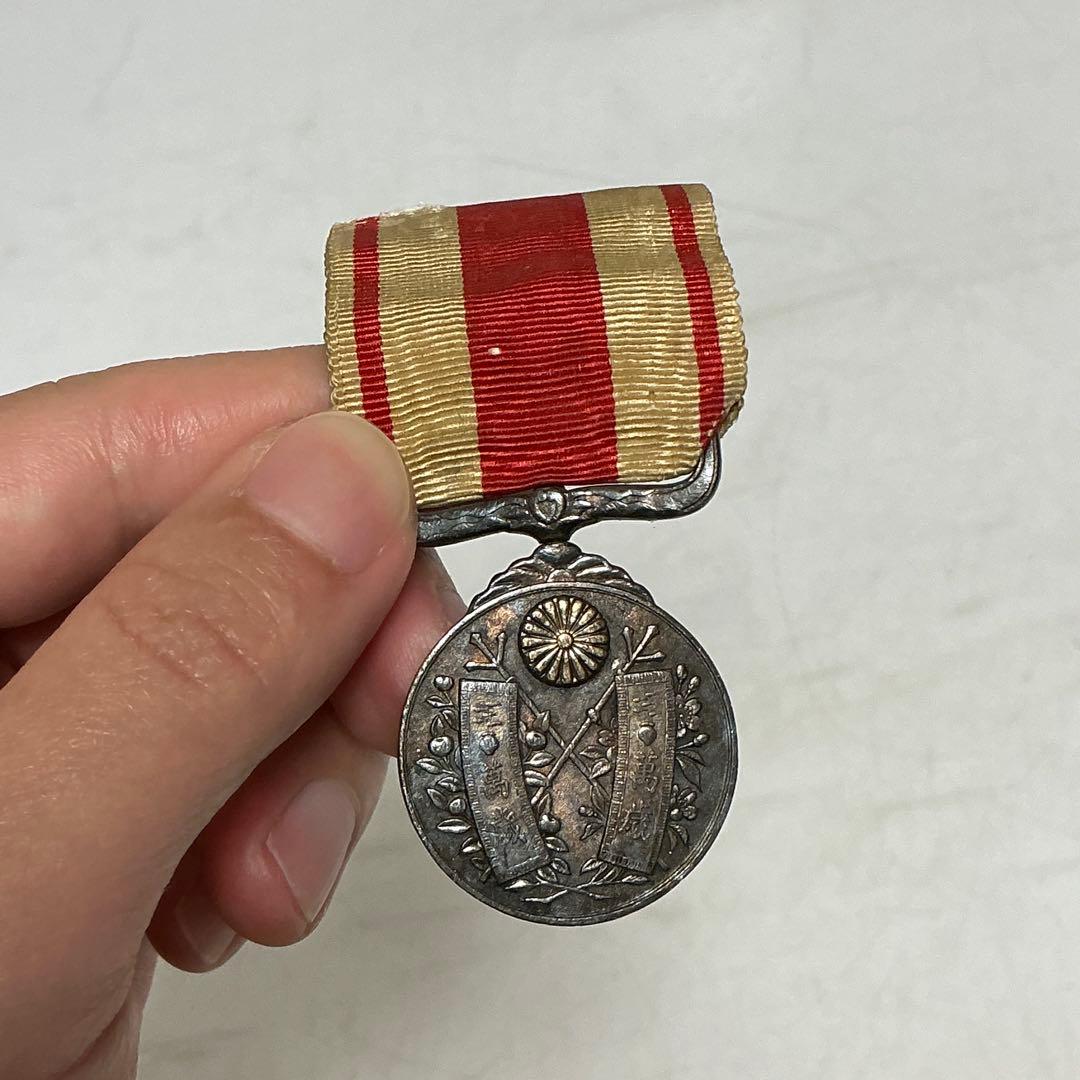 旧日本軍 従軍記章 支那事変 大東亜戦争 他 ＆ 横須賀海軍工廠 記念章 セット