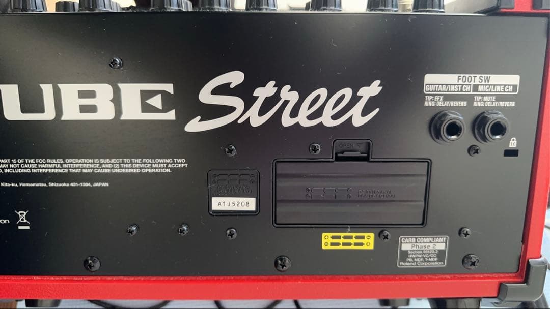Roland CUBE Street アンプ本体 赤