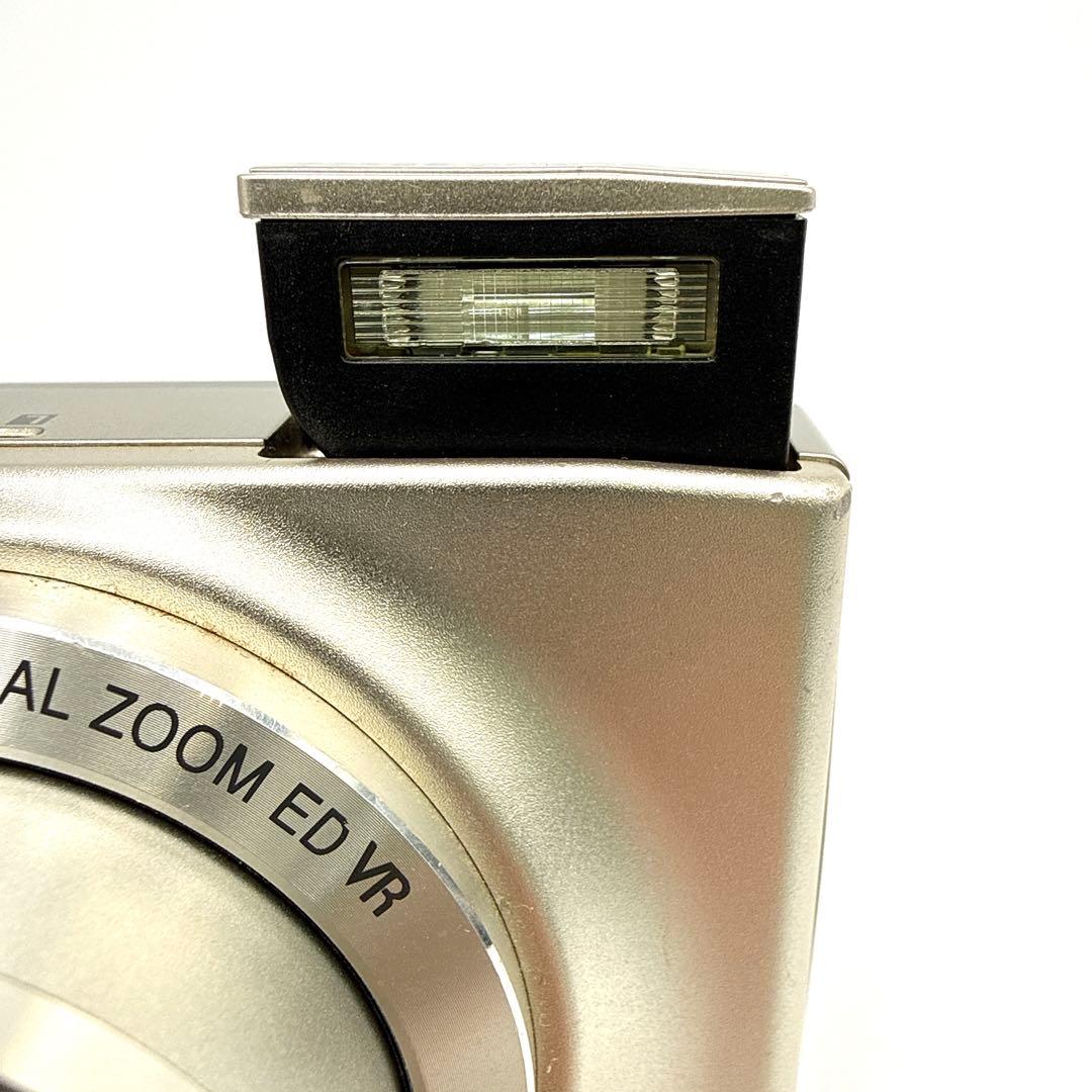 Nikon ニコン COOLPIX クールピクス S8200 デジカメ ゴールド