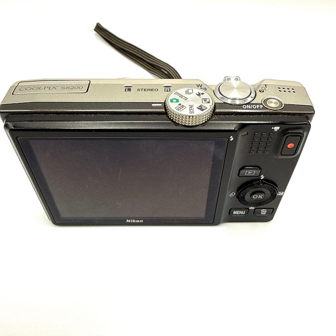 Nikon ニコン COOLPIX クールピクス S8200 デジカメ ゴールド