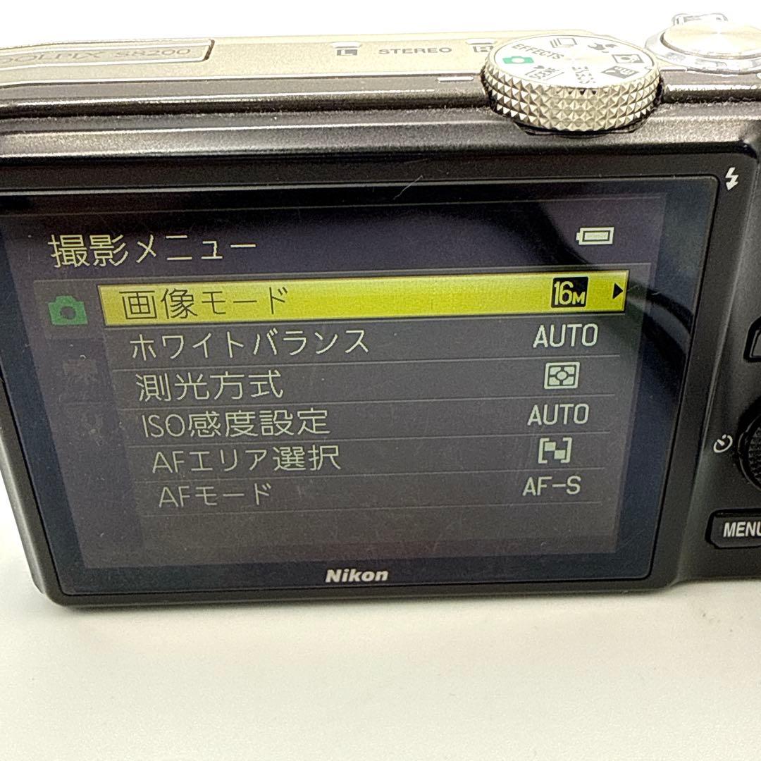 Nikon ニコン COOLPIX クールピクス S8200 デジカメ ゴールド