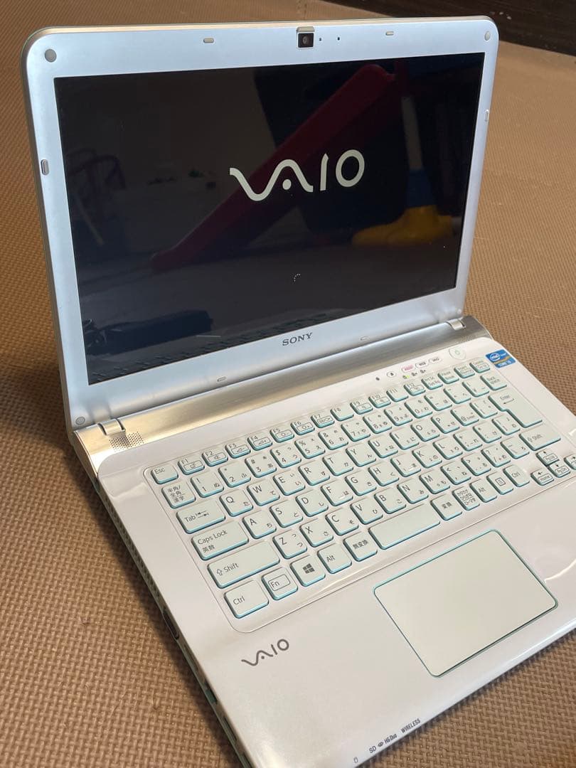 美品 SONY VAIO ノートパソコン SVE14AJ13N