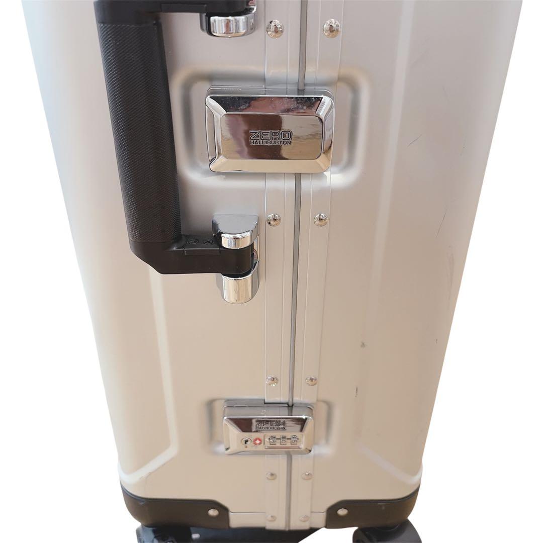 ZERO HALLIBURTON アルミキャリー 94110 83L