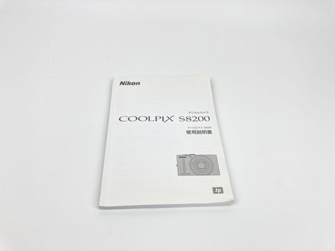 【極美品】Nikon COOLPIX S8200 ホワイト コンデジ
