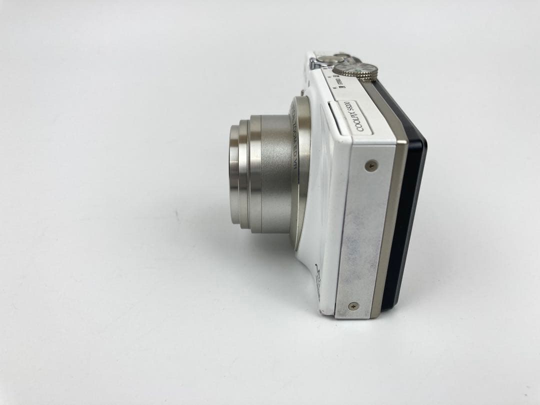 【極美品】Nikon COOLPIX S8200 ホワイト コンデジ