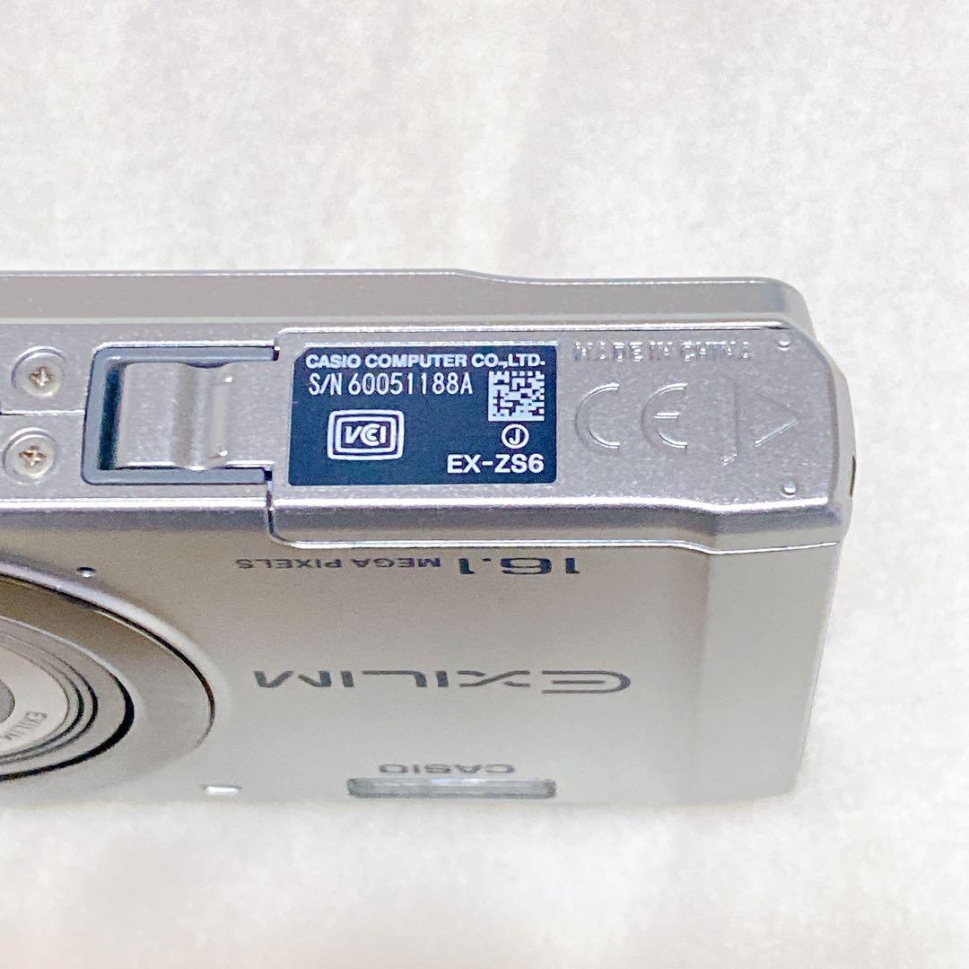 美品 CASIOデジタルカメラEXILIM EX-ZS6シルバーEX-ZS6SR