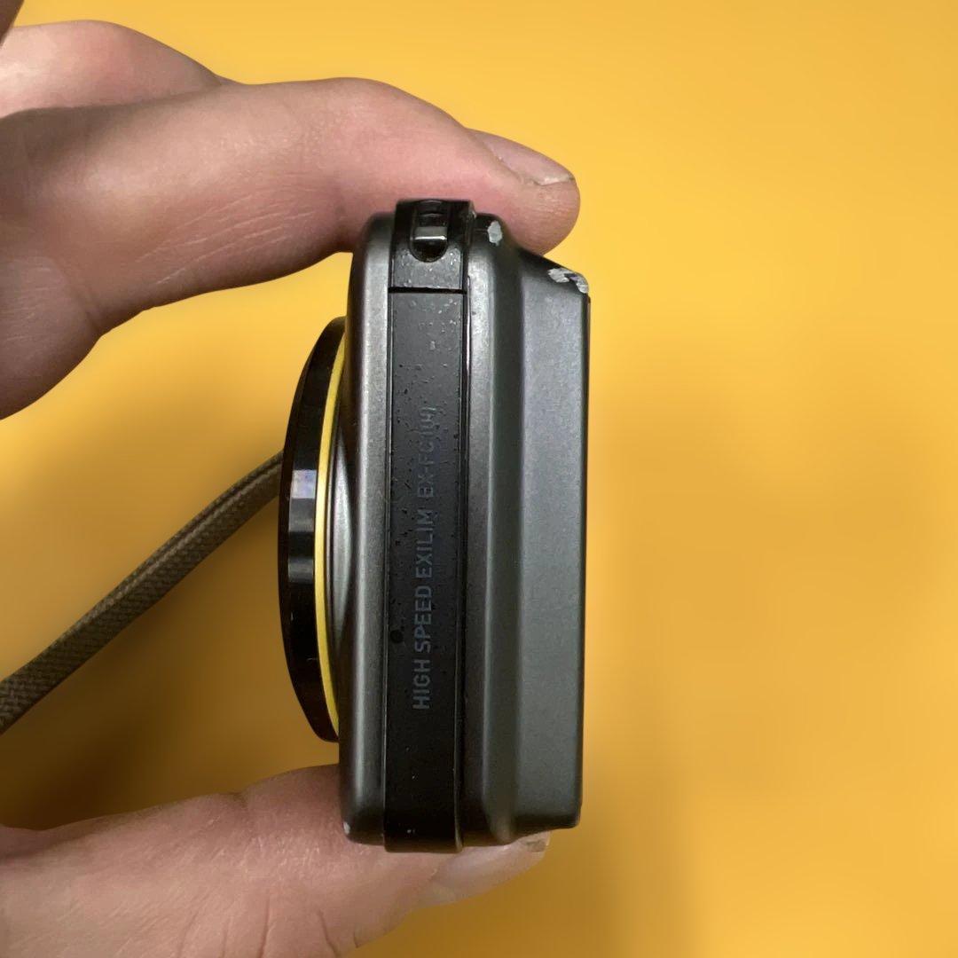 CASIO EXILIM EX-FC100 コンパクトデジタルカメラ