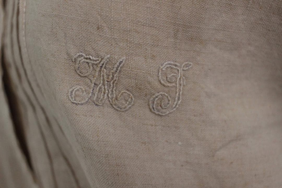 フランスアンティーク・ワンピース/MONOGRAM “MJ”