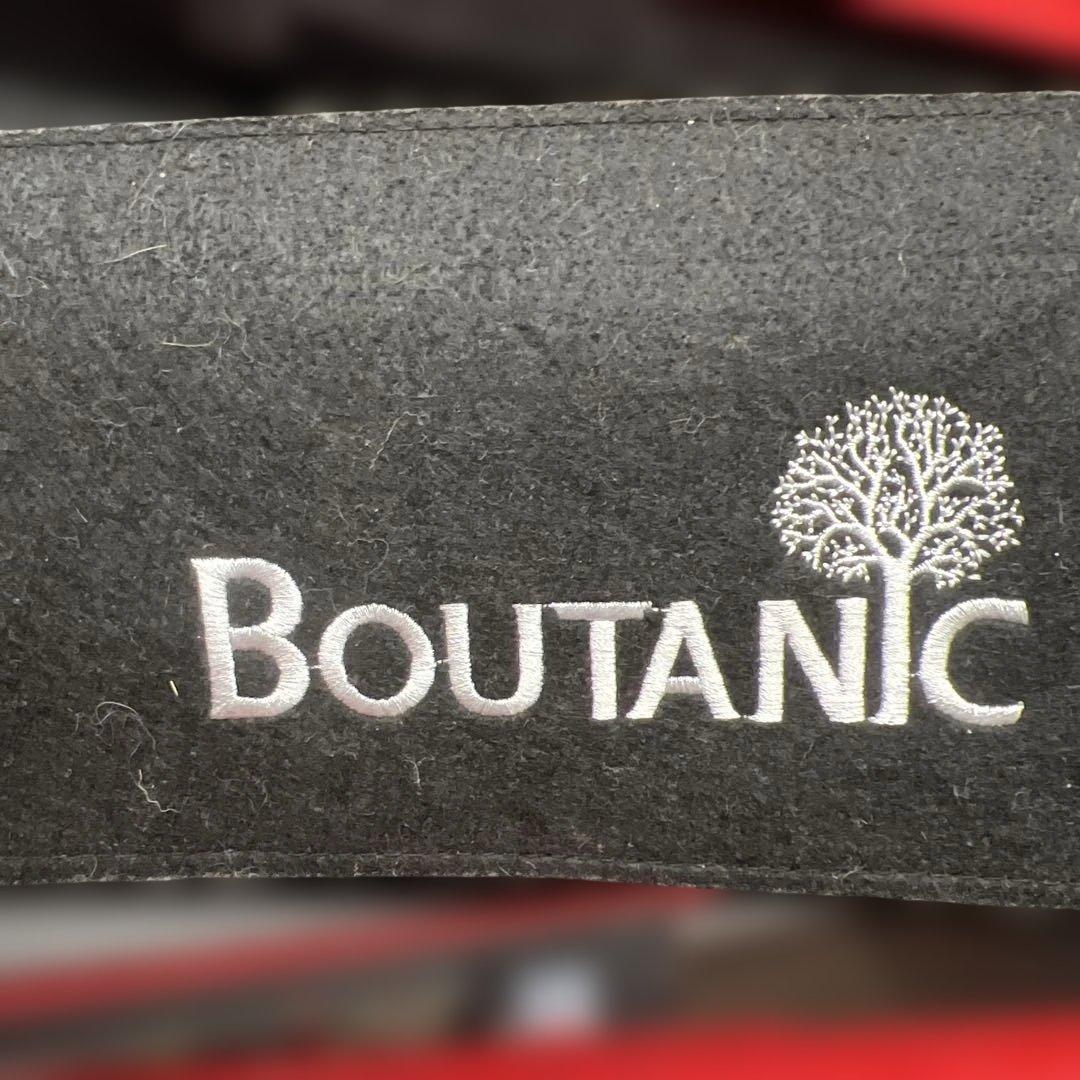 ボタニック BOUTANIC ストレート　ヘアアイロン　レッド