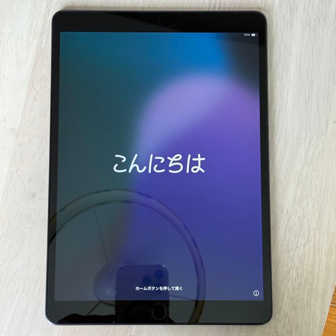 美品 iPad Air第3世代　Wi-Fiモデル 64GB 箱付き 純正カバー
