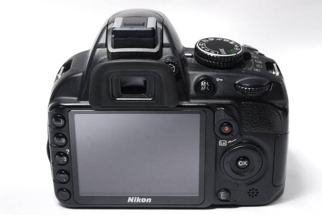 【決算セール】 Nikon D3100 AF-Sレンズ付 すぐ撮れる入門セット