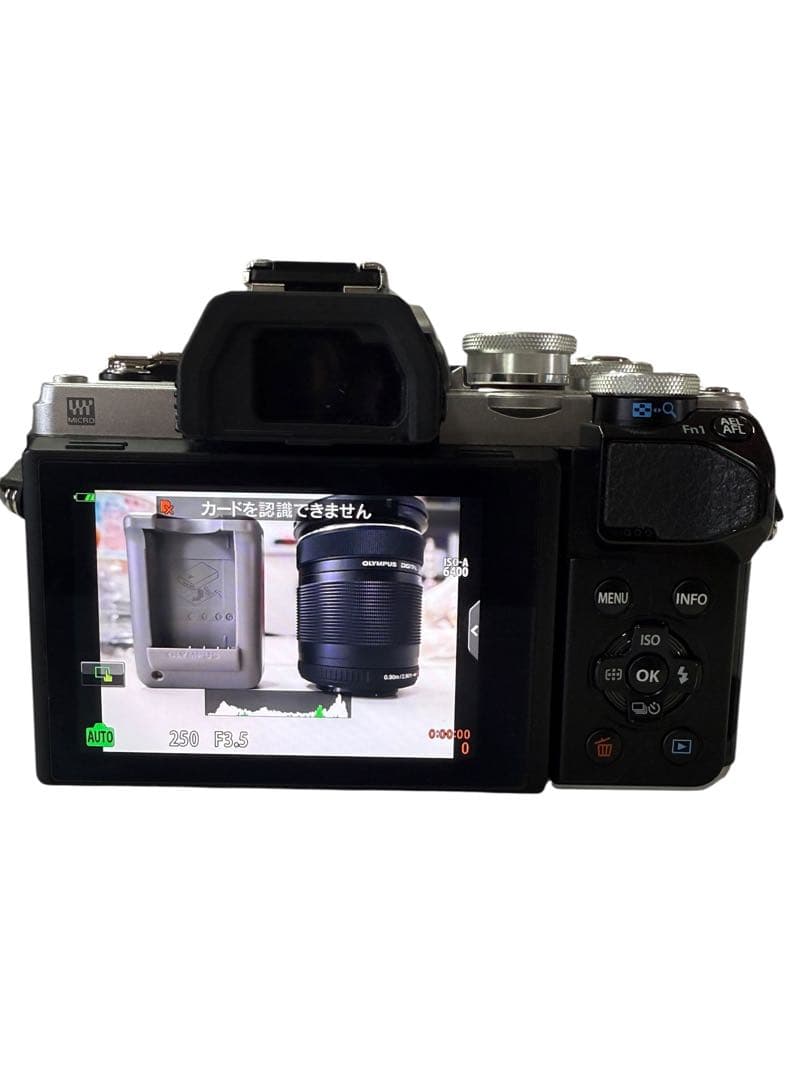 美品 OLYMPUS E-M10 Mark Ⅲ レンズ付き ミラーレス一眼