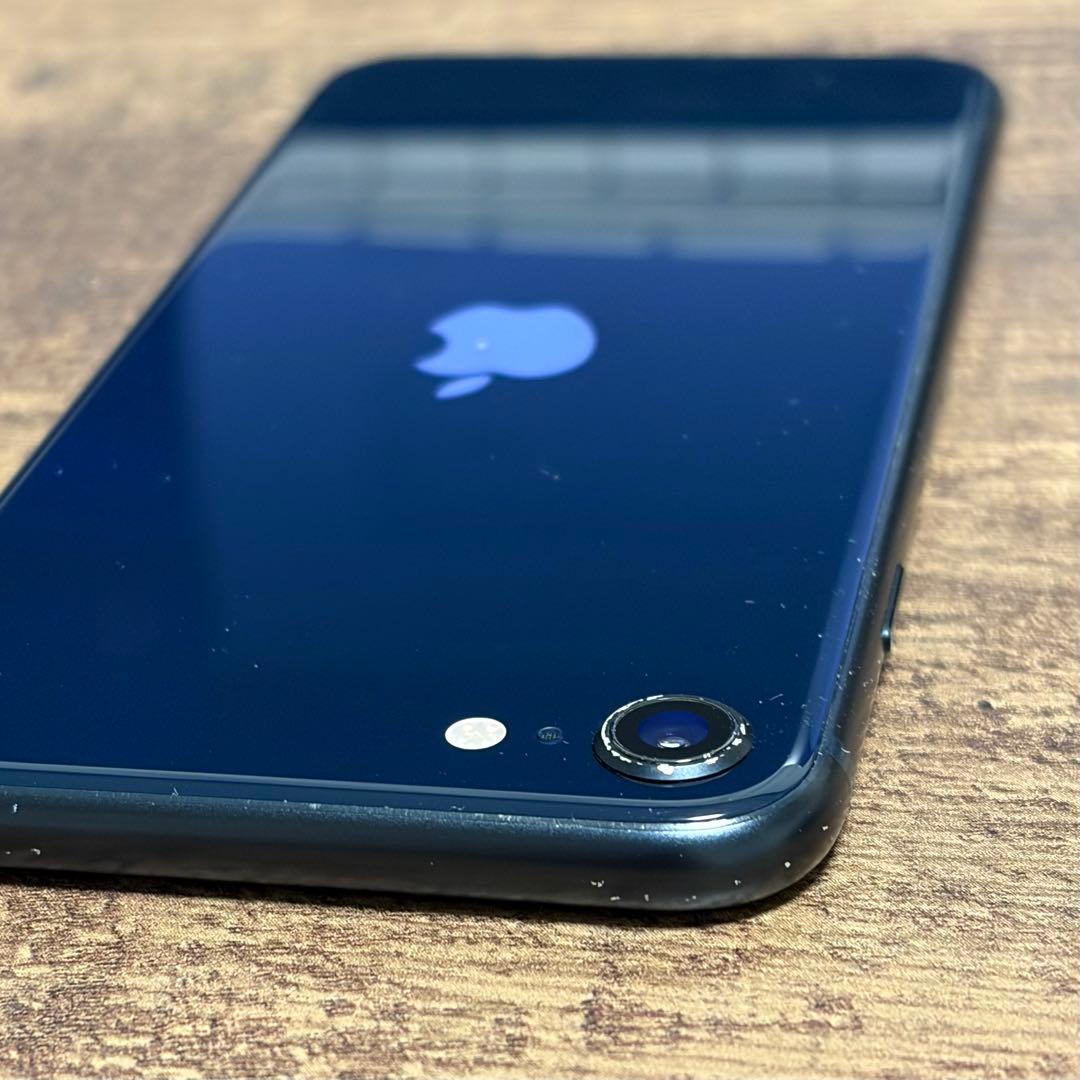 iPhone SE (第3世代) ミッドナイト 64GB