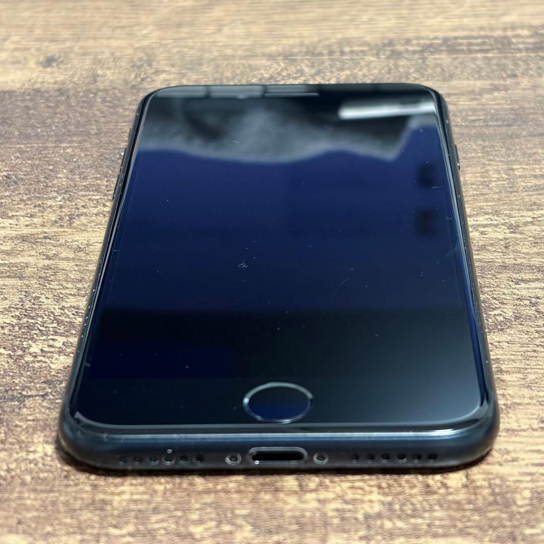 iPhone SE (第3世代) ミッドナイト 64GB