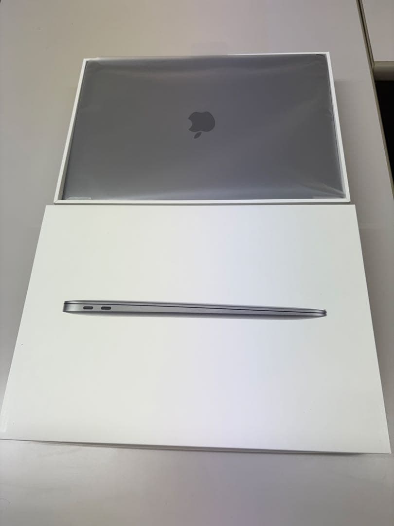 【箱/付属品付】MacBook AirM1 8GB 256GB/バッテリー90%