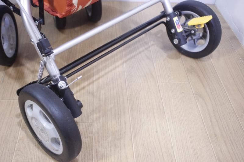 ◆幸和製作所 ティコブ　ルーティ2　SLM08ミドルタイプのお洒落なシルバーカー