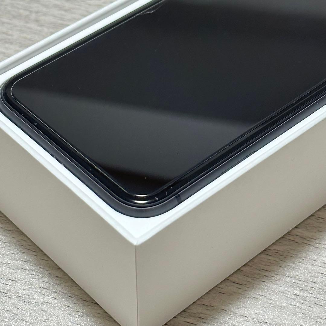 iPhone 11 ブラック　128G 本体　箱付 iFace casetify