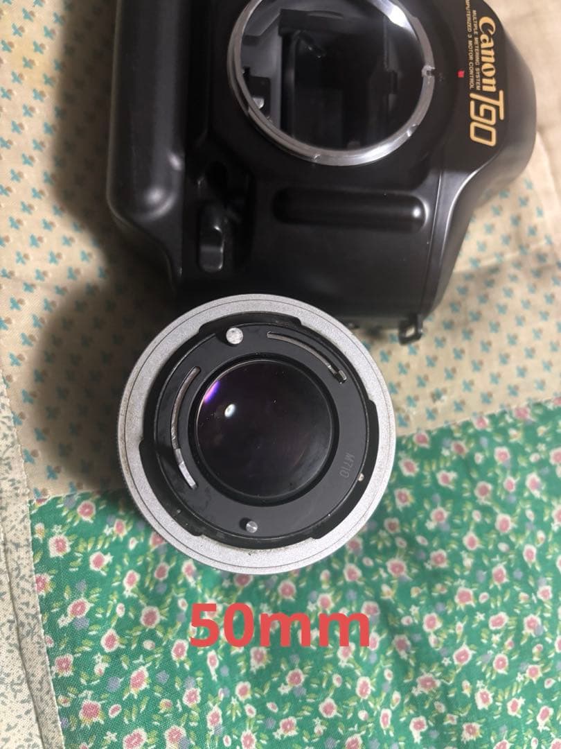 canonフィルムカメラT70とT90、レンズ×4本ジャンクで