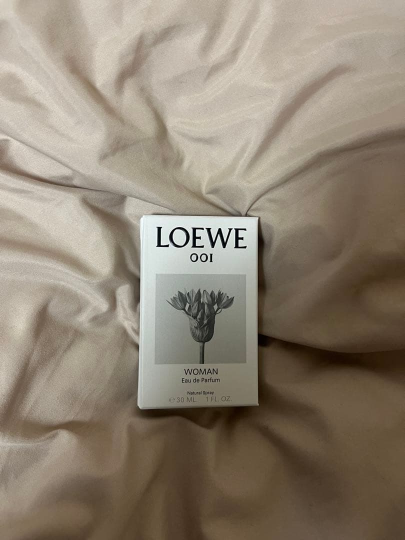 LOEWE 001 WOMAN 香水　30ml