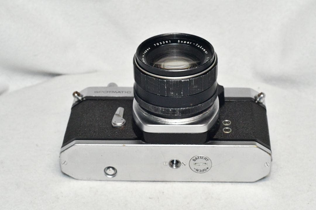 《動作品》PENTAX SP + 55/1.8標準レンズ付きa256