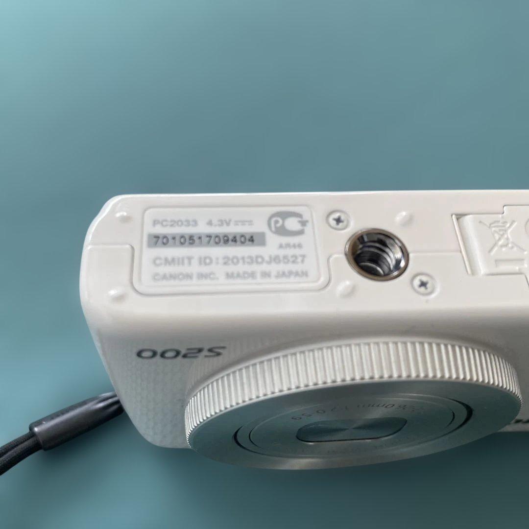 Canon Power shot S200 ホワイト コンデジ カメラ