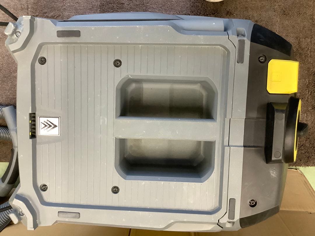 ケルヒャー　乾湿両用掃除機　NT30/1Ap