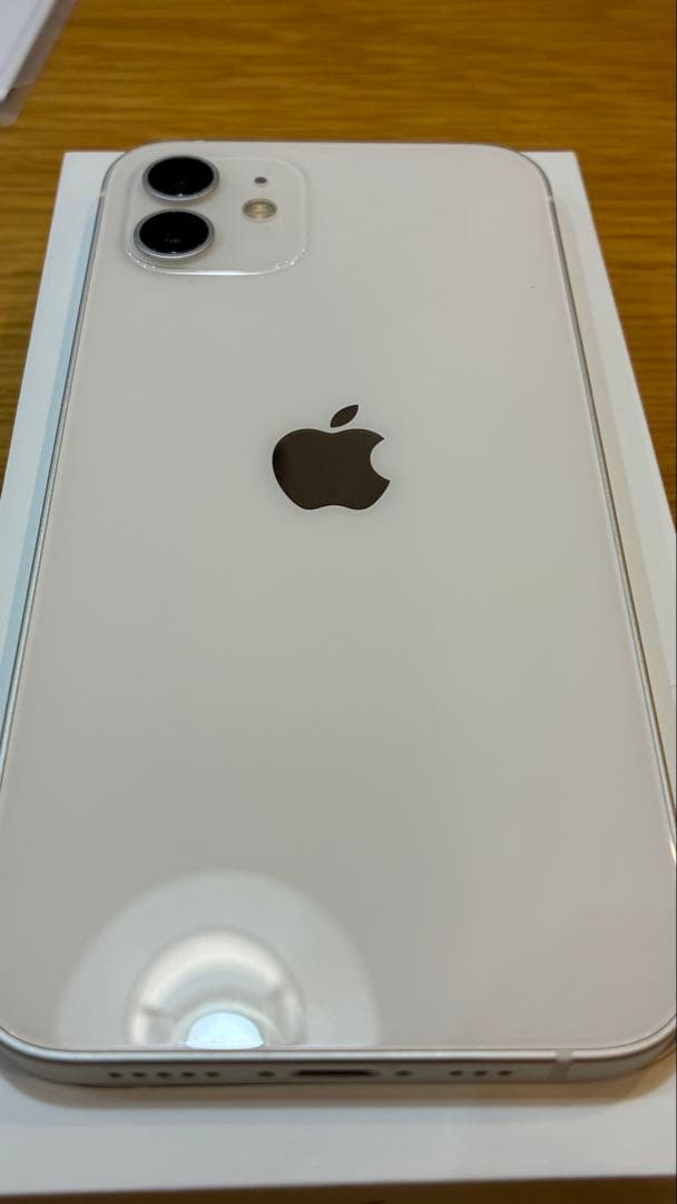 美品 iPhone12本体 128gb 箱付 ホワイト SIMフリー