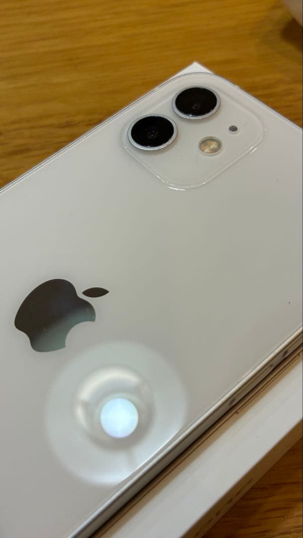 美品 iPhone12本体 128gb 箱付 ホワイト SIMフリー