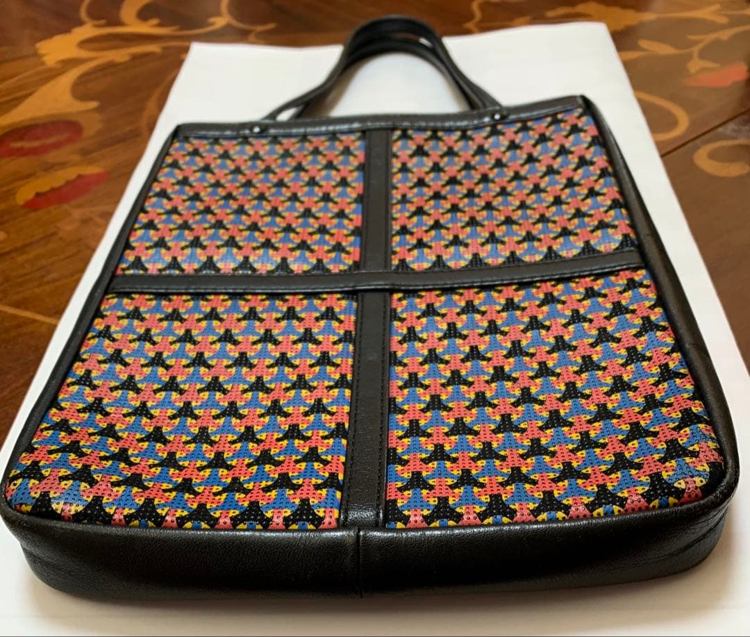 印傳屋のカラフル毘沙門亀甲柄の小型バッグ内側ポケット１