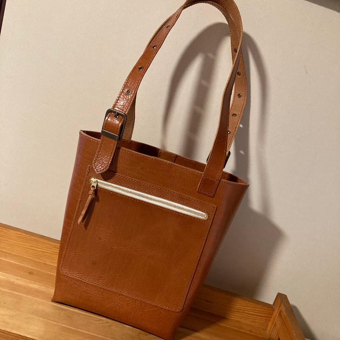 ハンドメイド　トートバッグ　ショルダーバッグ　　手提げ　イタリアンレザー