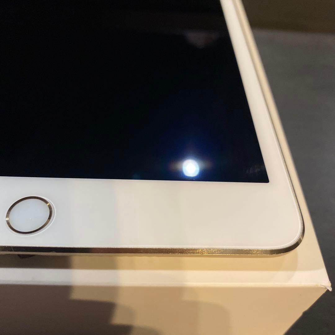 ipad mini4 128gb ゴールド 背面に割れあり 箱・ケース付き