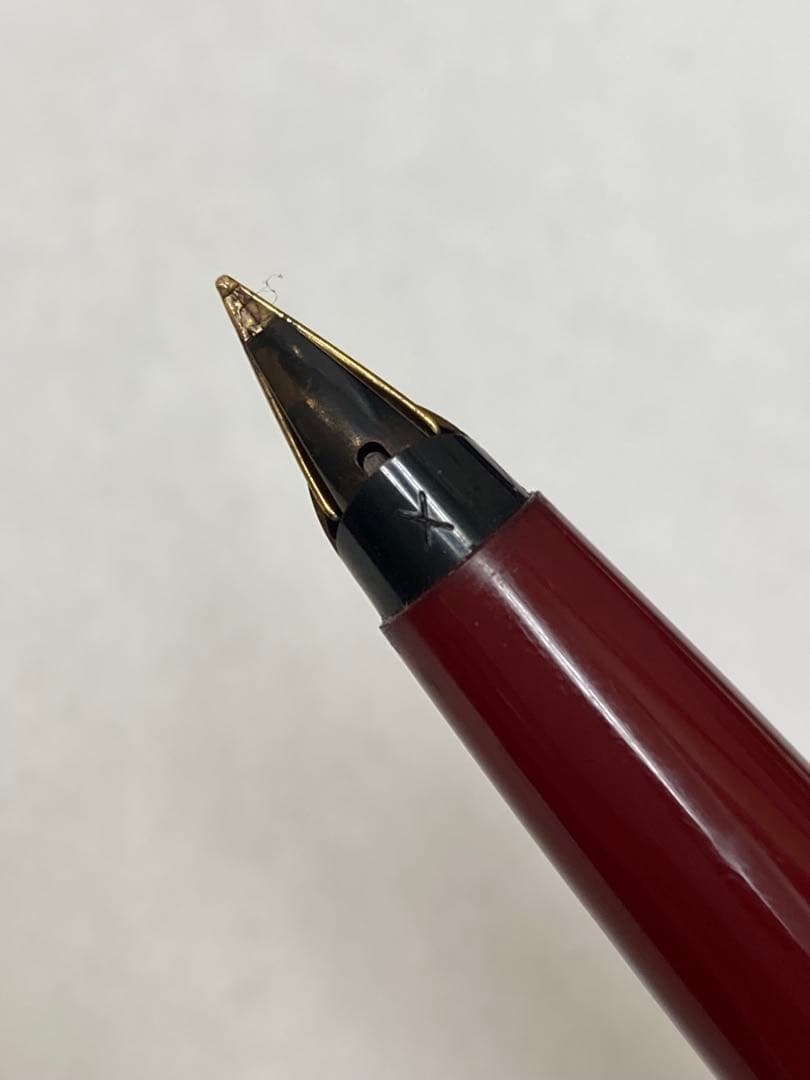 ワインレッド キャップ式万年筆