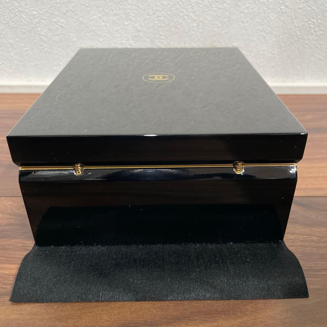 ✨2024 特別限定品 CHANEL サブリマージュ　空箱✨17.5×14×7✨