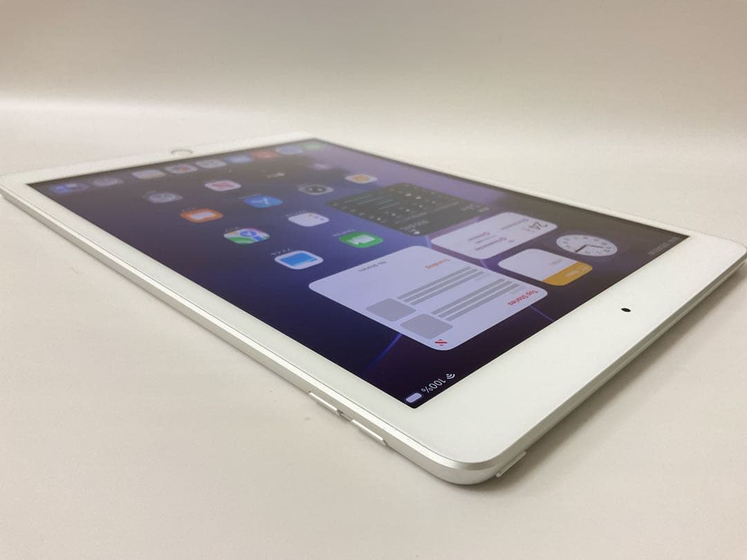 【超美品】IPAD 第8世代 32GB 95％ シルバー Wifiモデル
