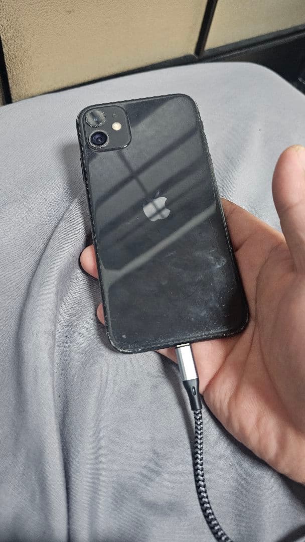 iPhone 11 ブラック 64GB