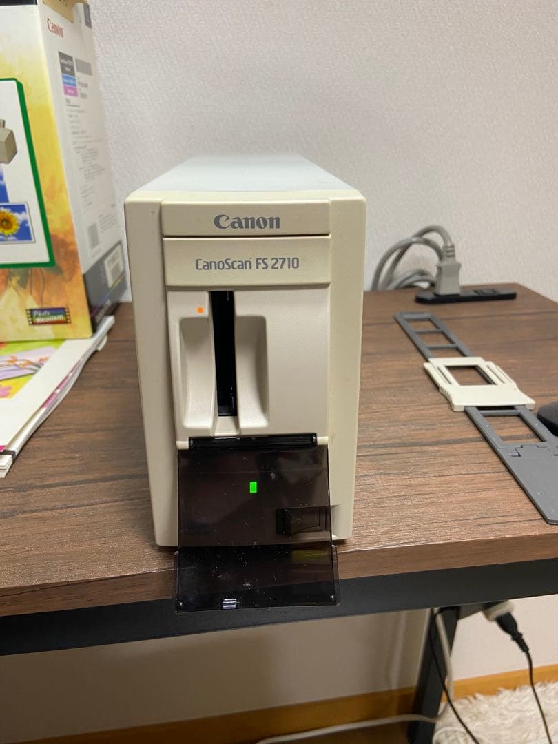 CanoScan FS2710 フィルムスキャナー