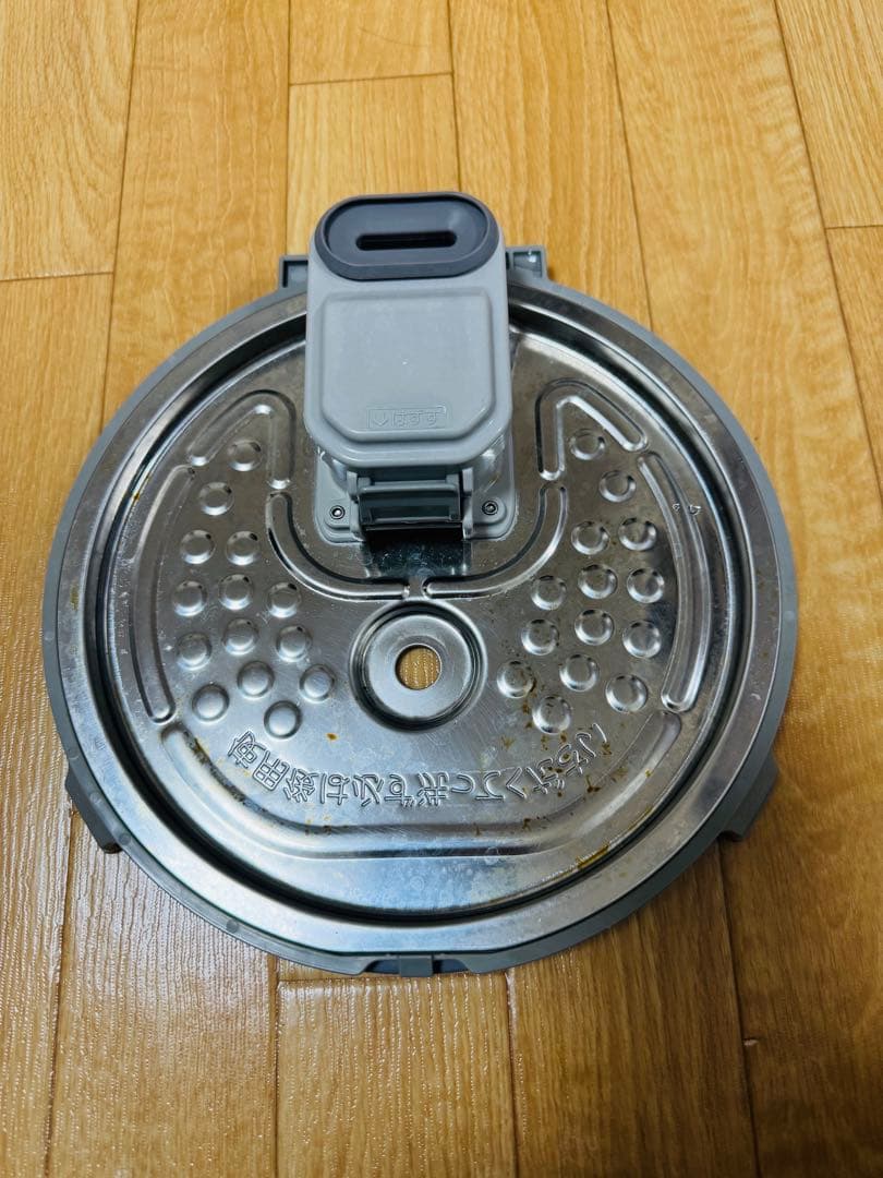 三菱電機 IH炊飯器 5.5合 NJ-VE108-W 炭炊釜 2018年製