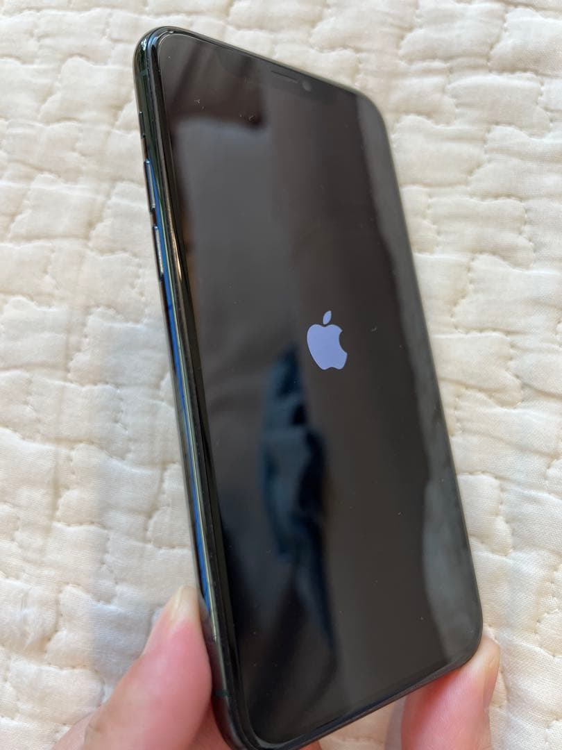 ワヒュiPhone 11 pro 256GB SIMフリー　77%