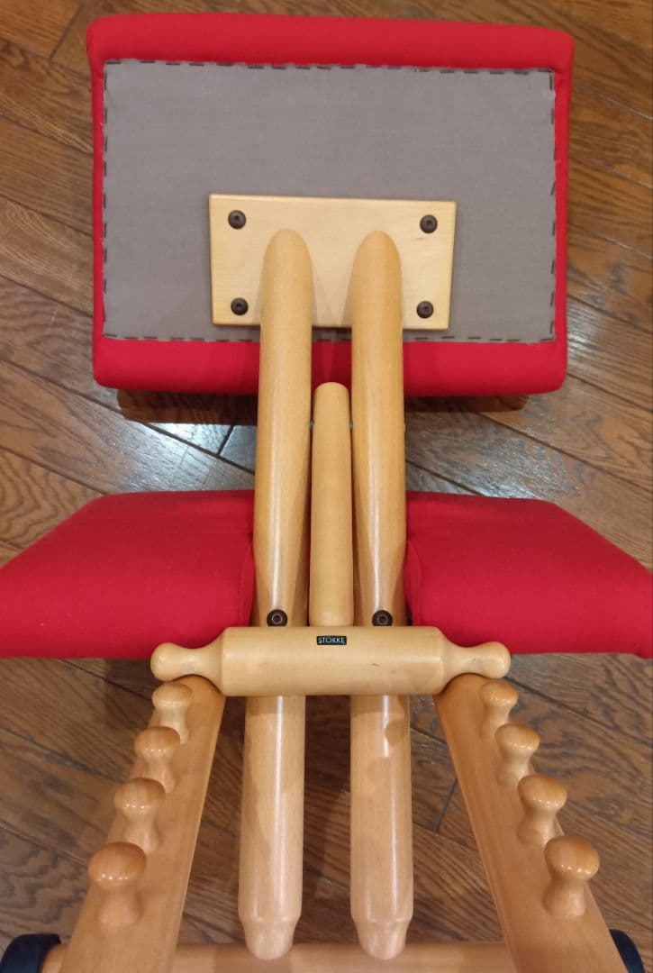 ストッケ　STOKKE　バランスチェア　マルチ　レッド　学習椅子　 姿勢矯正