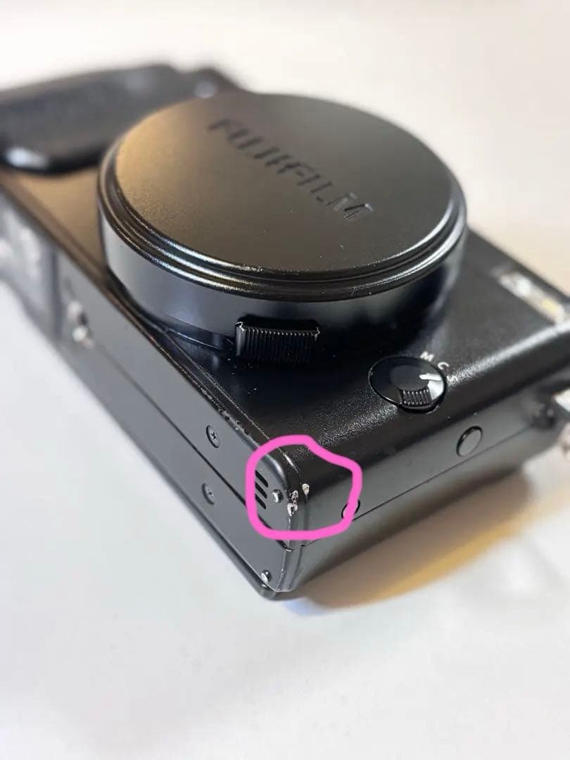 Fujifilm X70 コンパクトデジタルカメラ ブラック