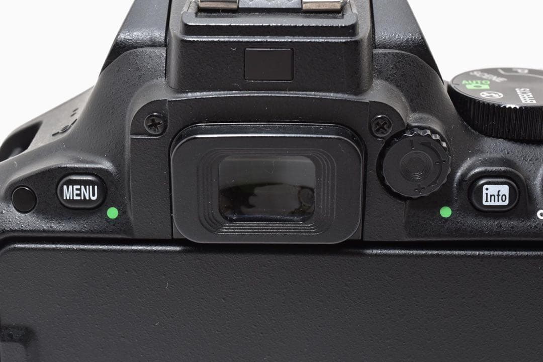 ✨Nikon D5500✨ デジタル一眼レフ Wi-Fi搭載❣️ 一部傷あり美品❣️