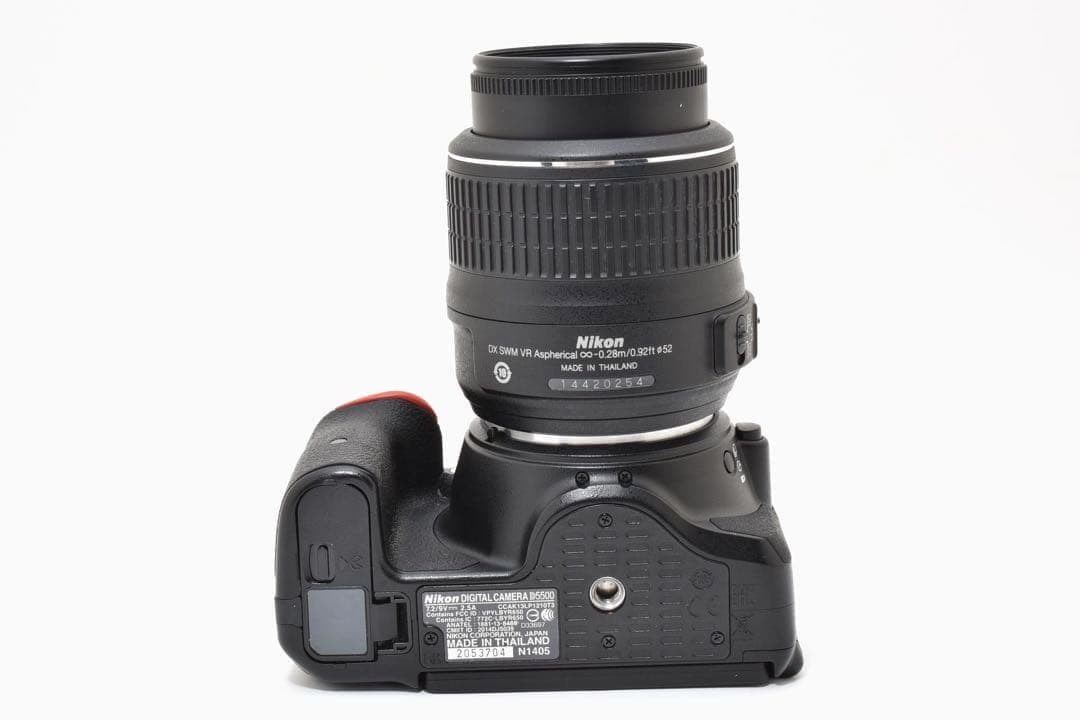 ✨Nikon D5500✨ デジタル一眼レフ Wi-Fi搭載❣️ 一部傷あり美品❣️